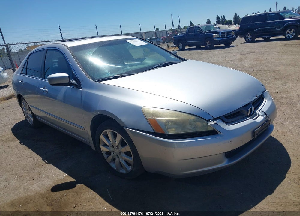 2004 HONDA ACCORD 2.4 EX VIN: 1HGCM56844A000581