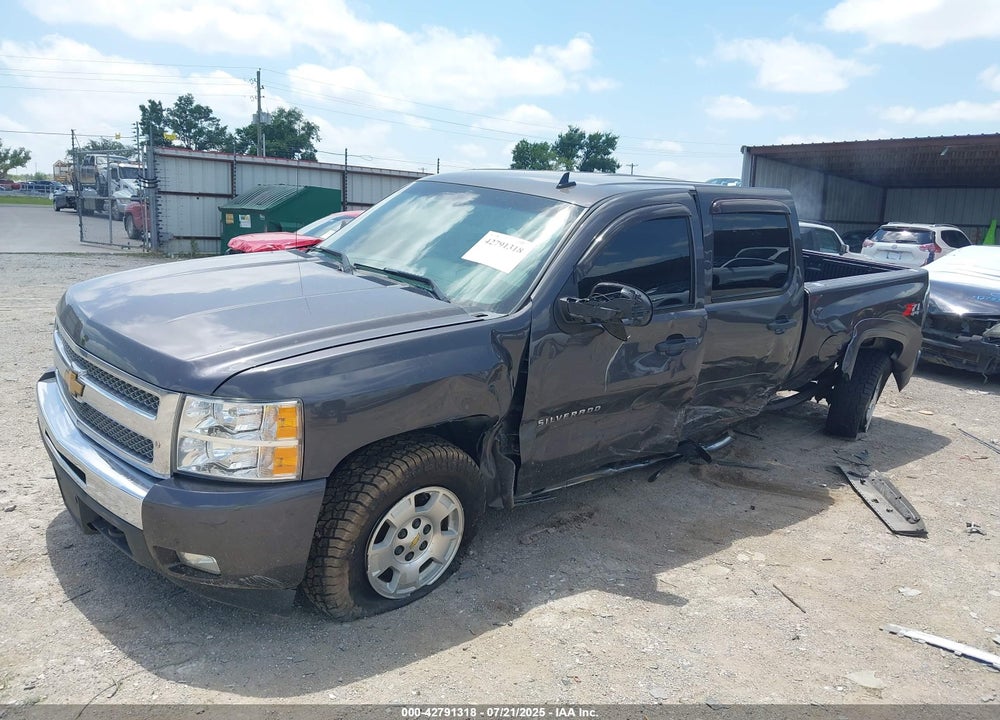 2011 CHEVROLET SILVERADO 1500 VIN: 3GCPKSE32BG147829