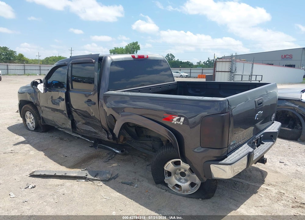 2011 CHEVROLET SILVERADO 1500 VIN: 3GCPKSE32BG147829