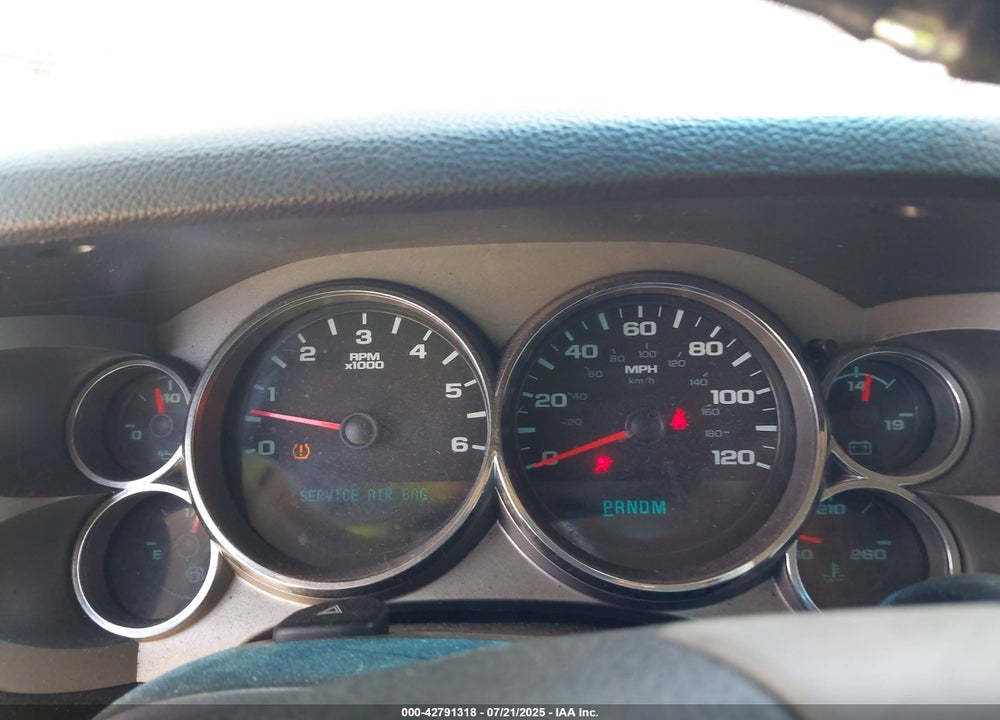 2011 CHEVROLET SILVERADO 1500 VIN: 3GCPKSE32BG147829