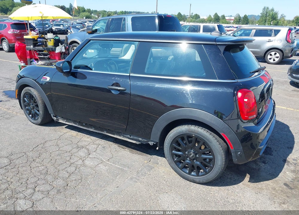 2020 MINI HARDTOP VIN: WMWXR5C06L2L98284