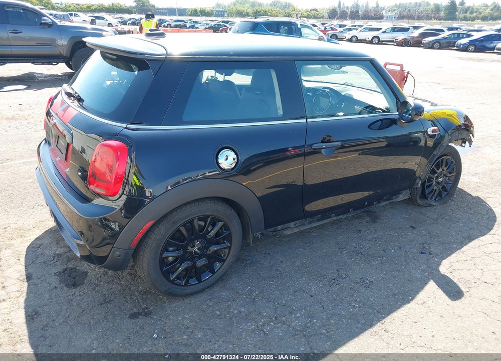 2020 MINI HARDTOP VIN: WMWXR5C06L2L98284