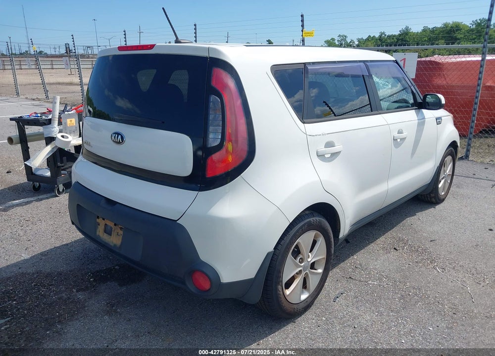 2015 KIA SOUL VIN: KNDJN2A26F7142922