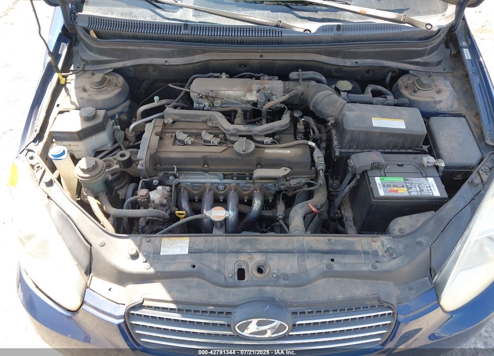 2007 HYUNDAI ACCENT GLS VIN: KMHCN46CX7U097617