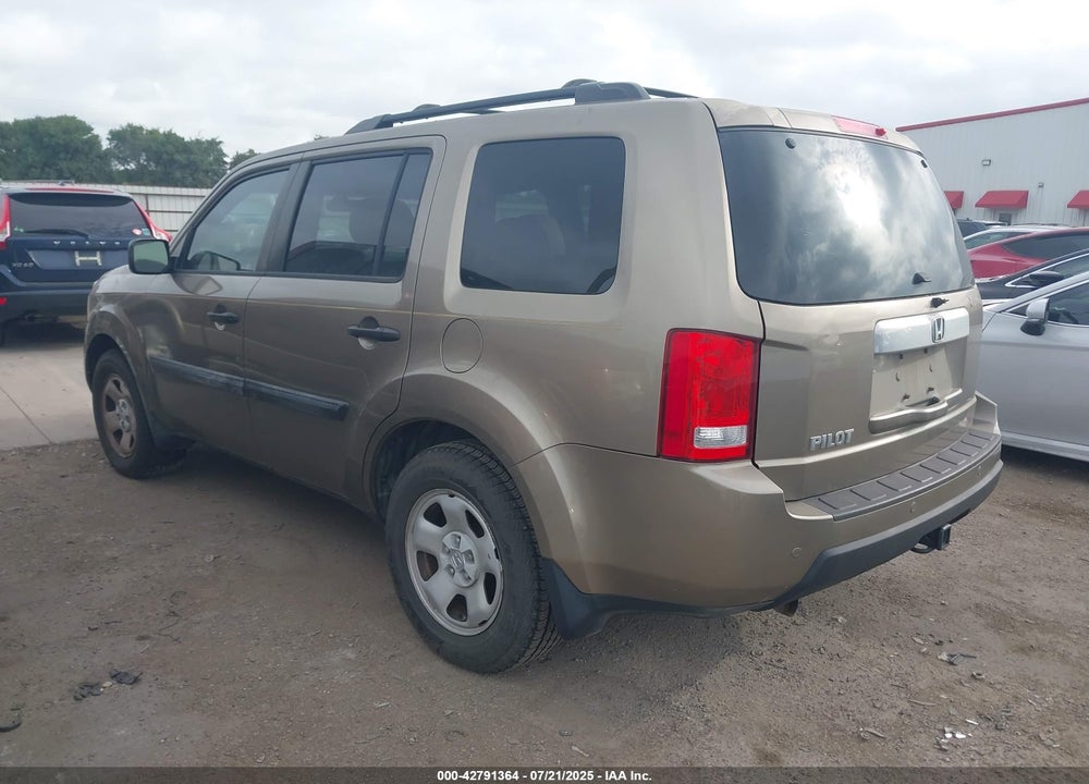 2011 HONDA PILOT VIN: 5FNYF3H2XBB045721