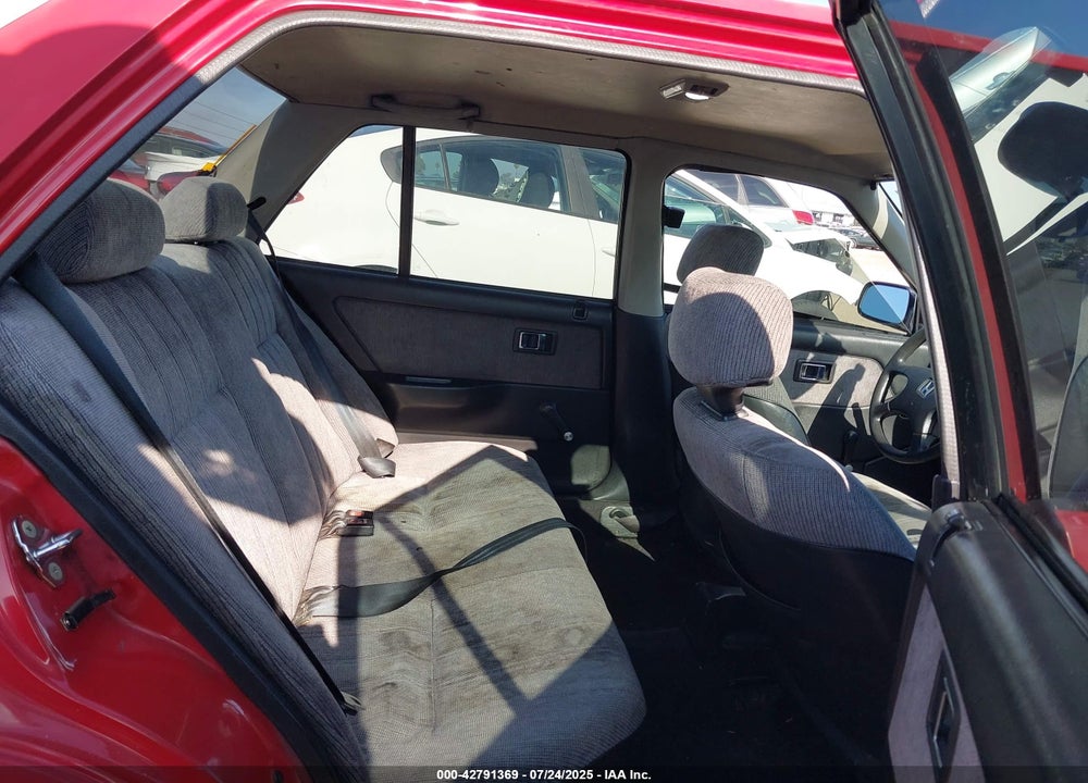 1990 HONDA CIVIC VIN: 1HGED3642LL010362