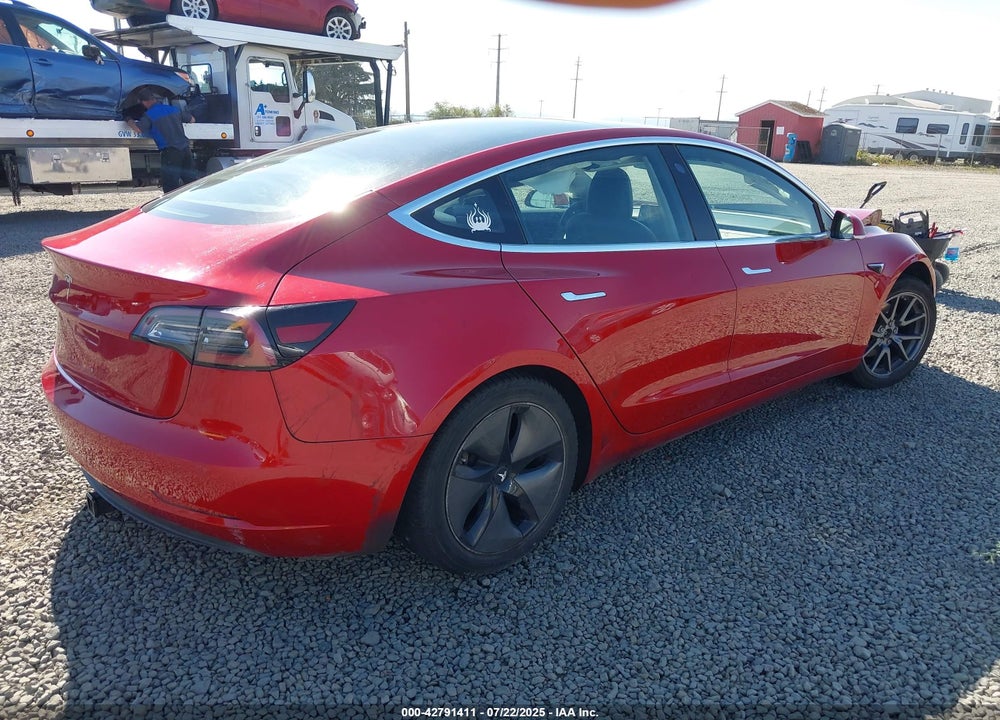 2018 TESLA MODEL 3 VIN: 5YJ3E1EB3JF104712