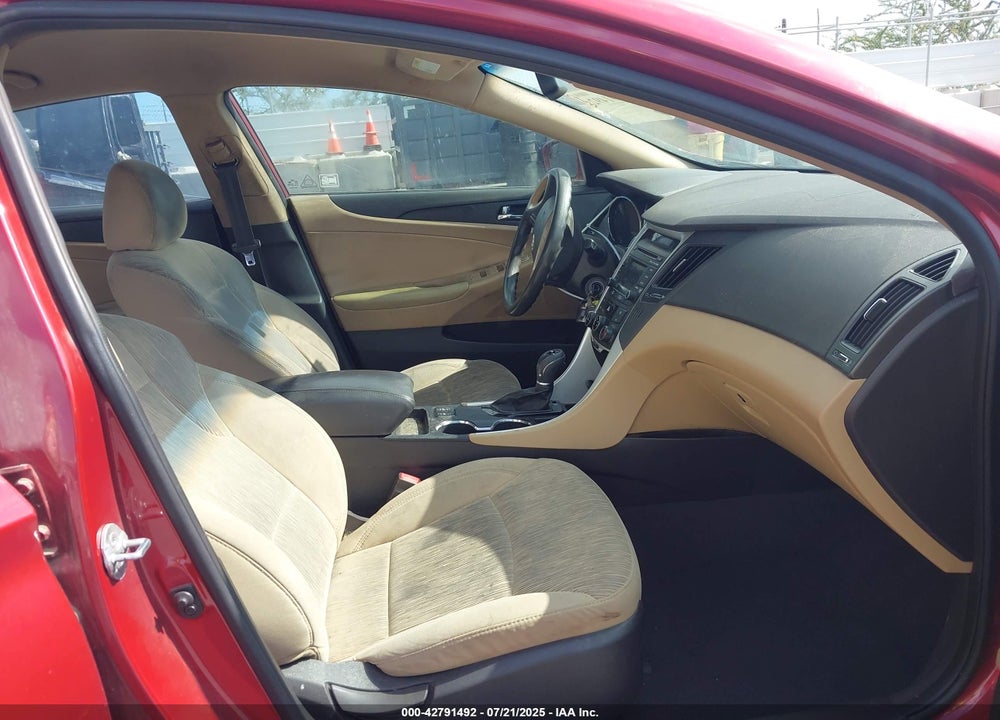 2014 HYUNDAI SONATA VIN: 5NPEB4AC9EH837663