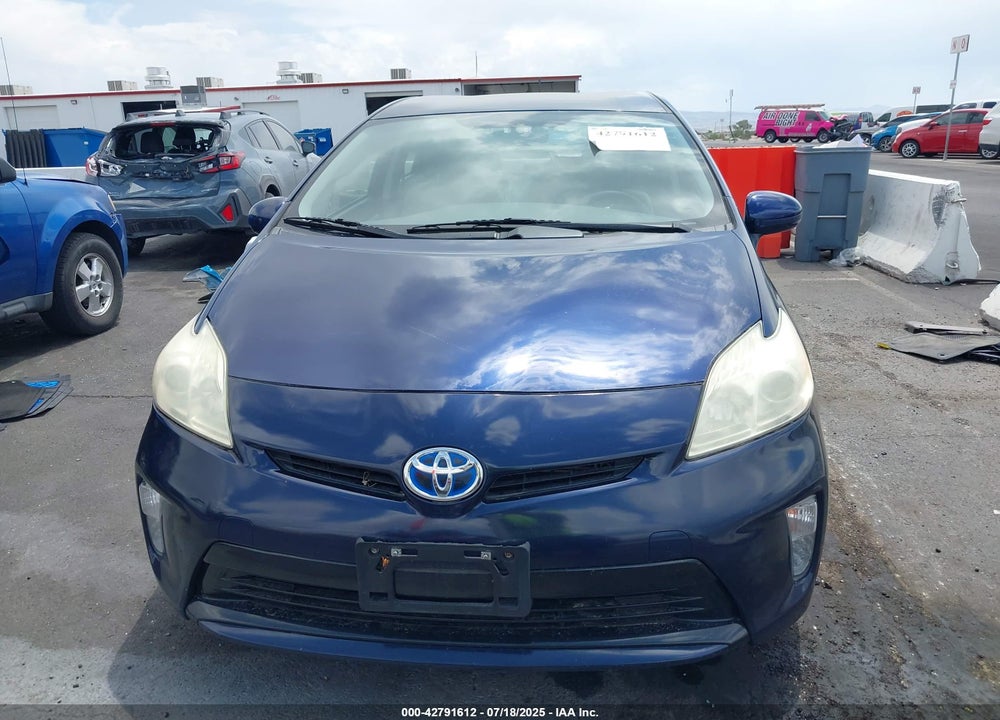 2014 TOYOTA PRIUS VIN: JTDKN3DU2E1743561