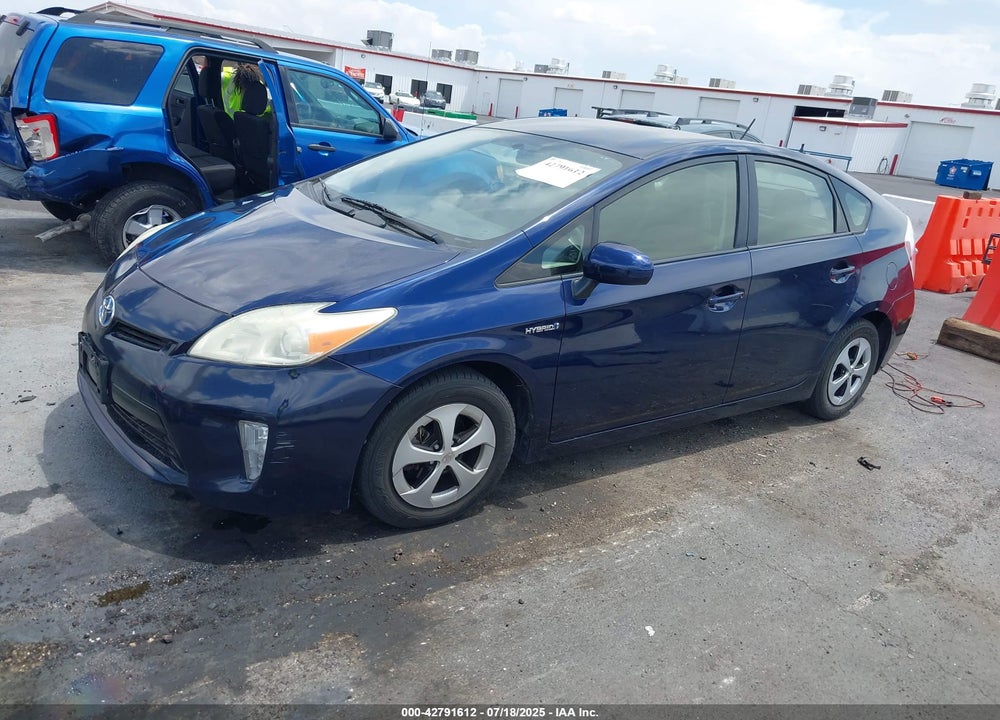 2014 TOYOTA PRIUS VIN: JTDKN3DU2E1743561