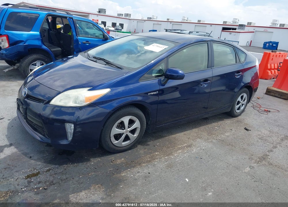 2014 TOYOTA PRIUS VIN: JTDKN3DU2E1743561
