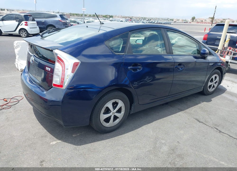 2014 TOYOTA PRIUS VIN: JTDKN3DU2E1743561