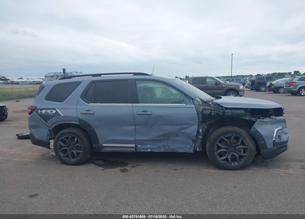 2023 HONDA PILOT VIN: 5FNYG1H82PB034130