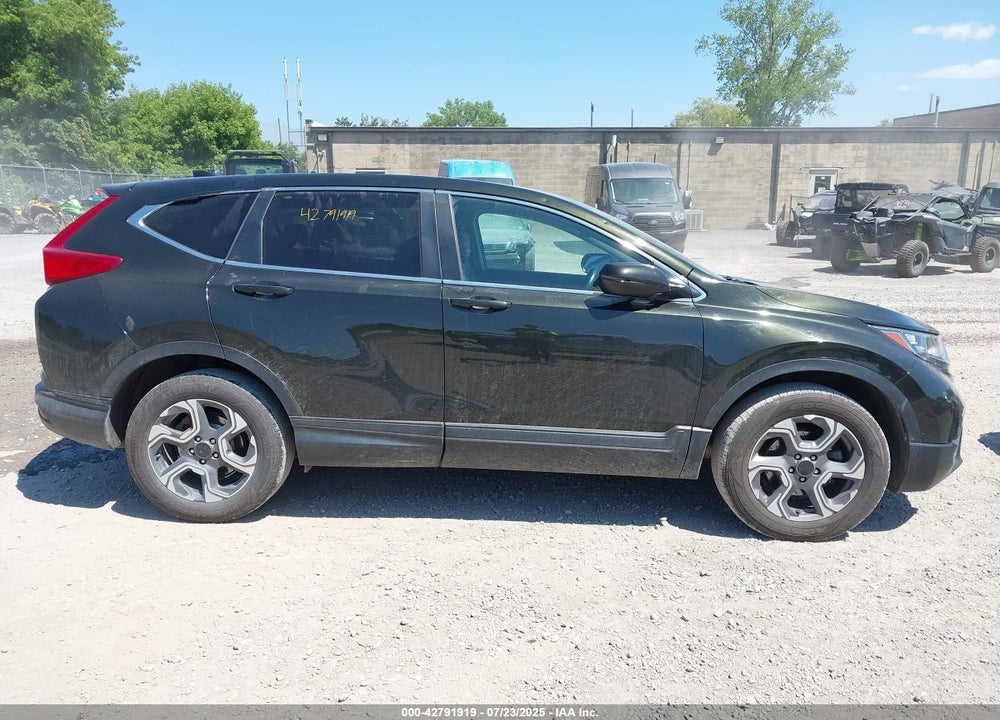 2018 HONDA CR-V VIN: 7FARW2H86JE002080