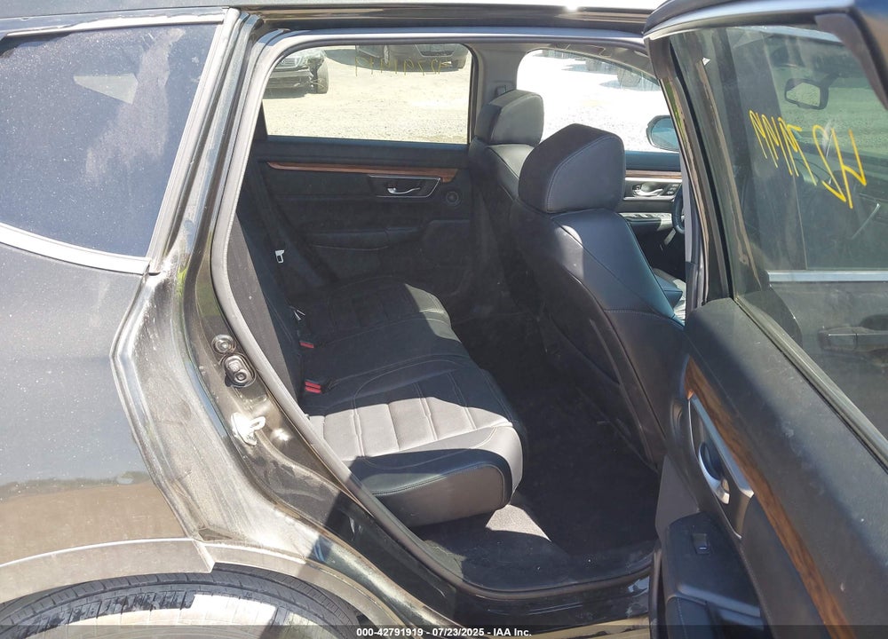 2018 HONDA CR-V VIN: 7FARW2H86JE002080