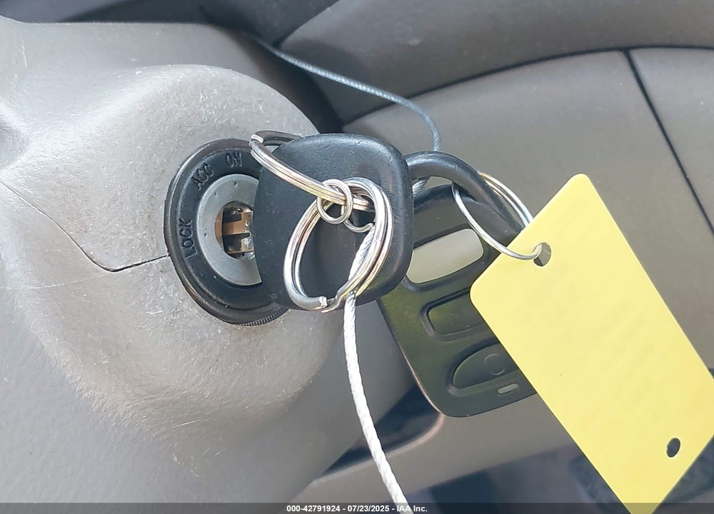 2008 TOYOTA SIENNA LE VIN: 5TDZK23C48S163102