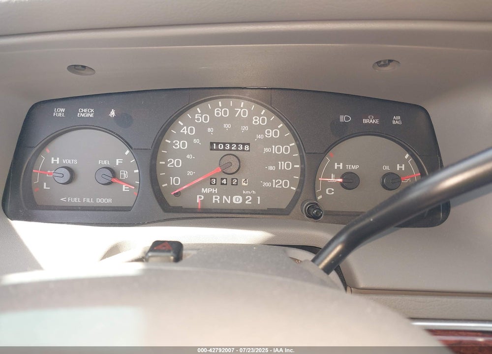 2000 MERCURY GRAND MARQUIS LS VIN: 2MEFM75W6YX737655