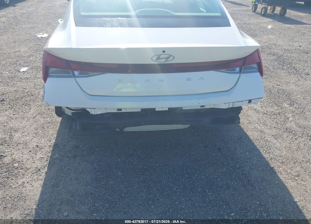 2024 HYUNDAI ELANTRA VIN: KMHLM4DG3RU750915