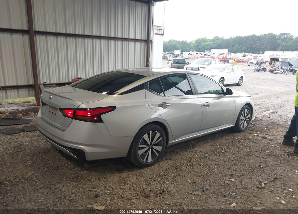2021 NISSAN ALTIMA VIN: 1N4BL4DV4MN325830
