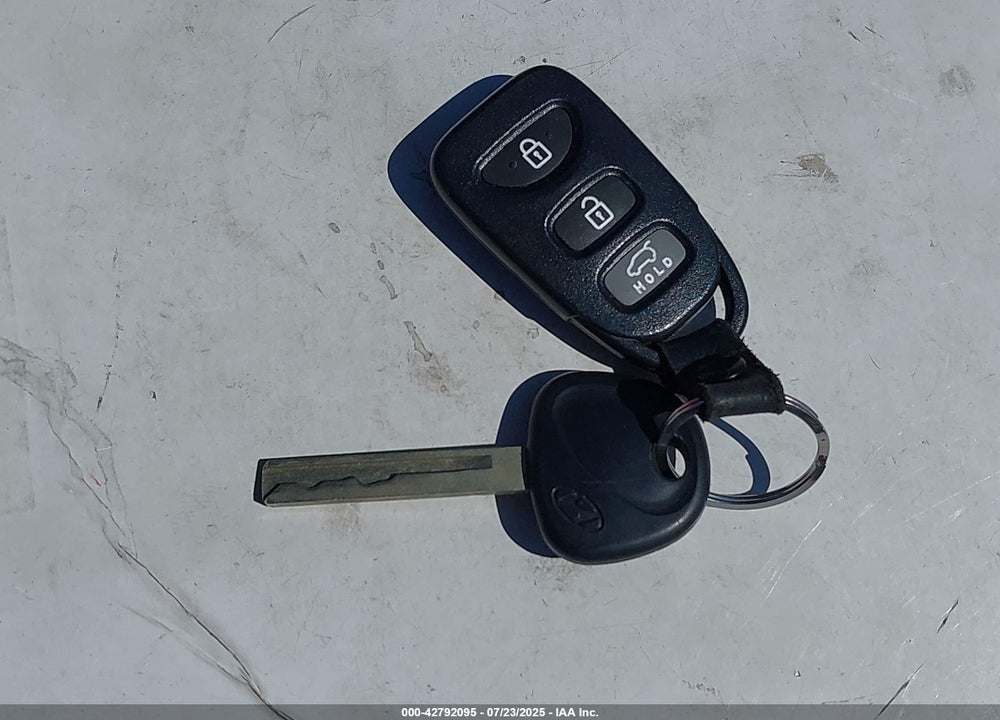 2013 HYUNDAI VELOSTER VIN: KMHTC6AD9DU104439