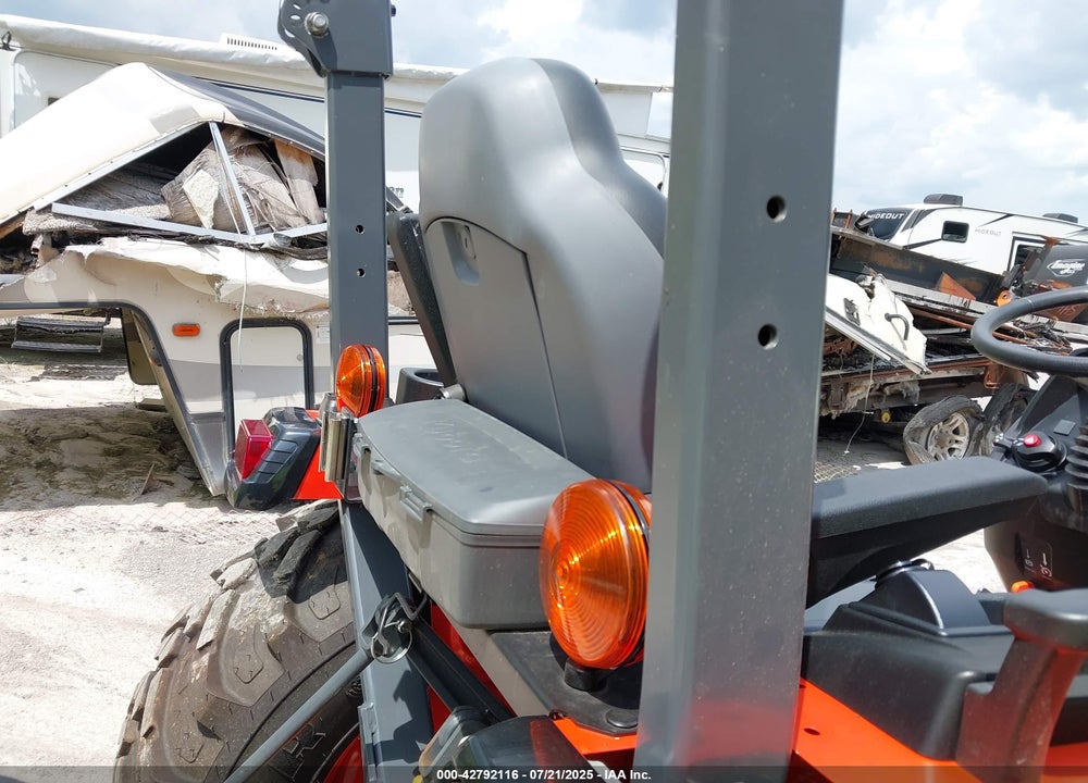 2024 KUBOTA LX 2610 VIN: KBUB8AHRHN1J31986