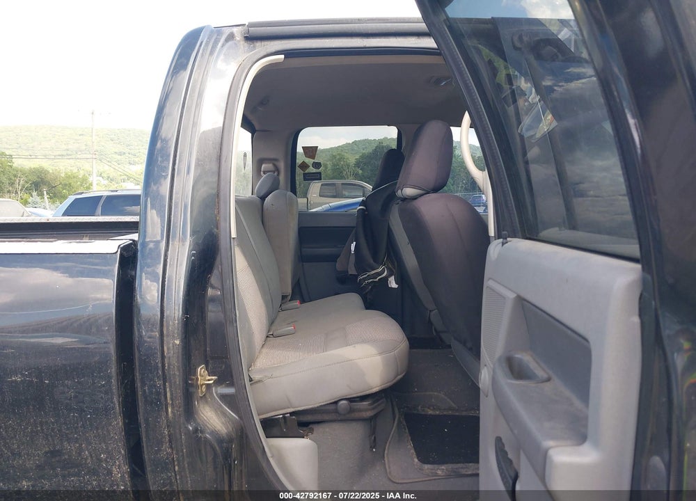 2008 DODGE RAM 1500 VIN: 1D7HU18288S556372