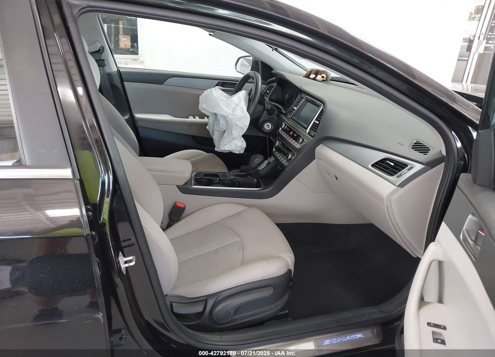 2019 HYUNDAI SONATA SE VIN: 5NPE24AF4KH811610