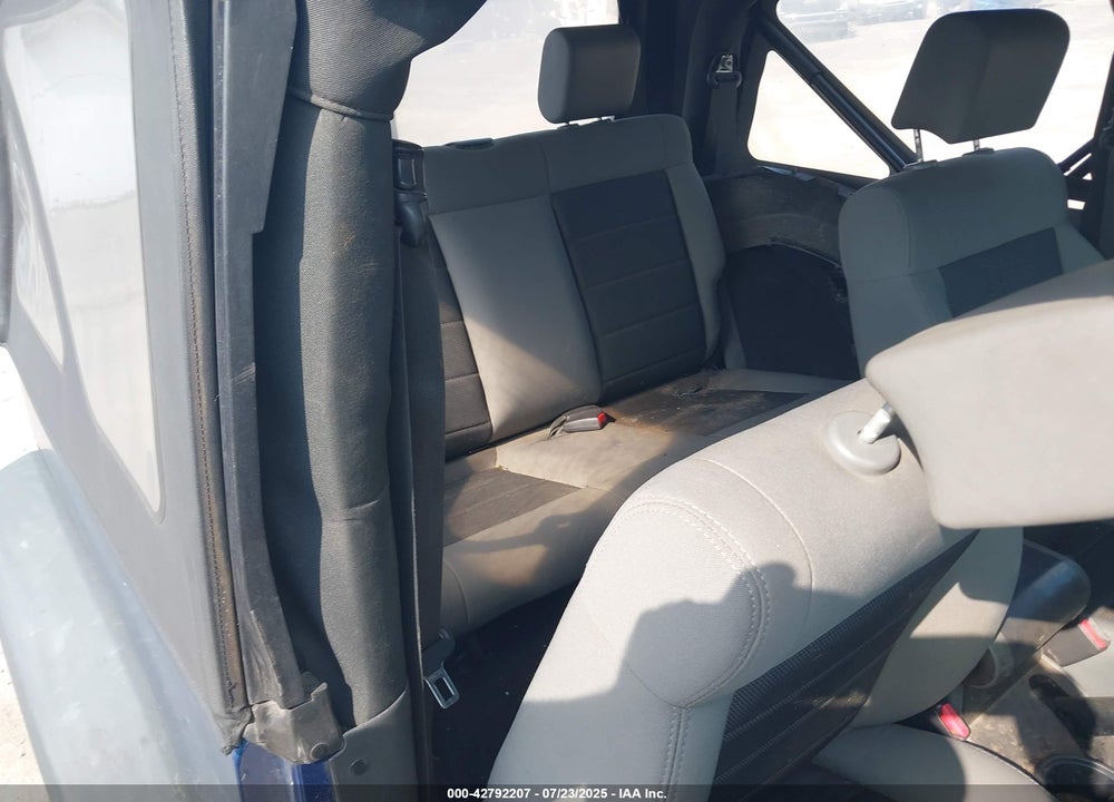 2009 JEEP WRANGLER / VIN: 1J4FA24109L727084
