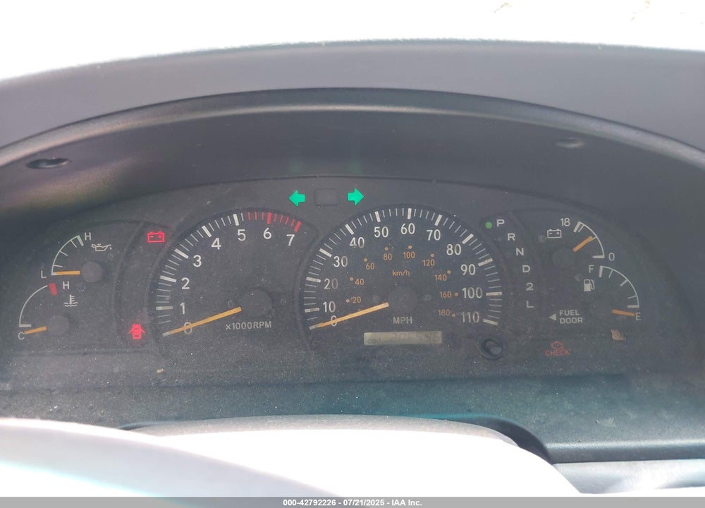 2002 TOYOTA TUNDRA SR5 V8 VIN: 5TBRT34172S285551