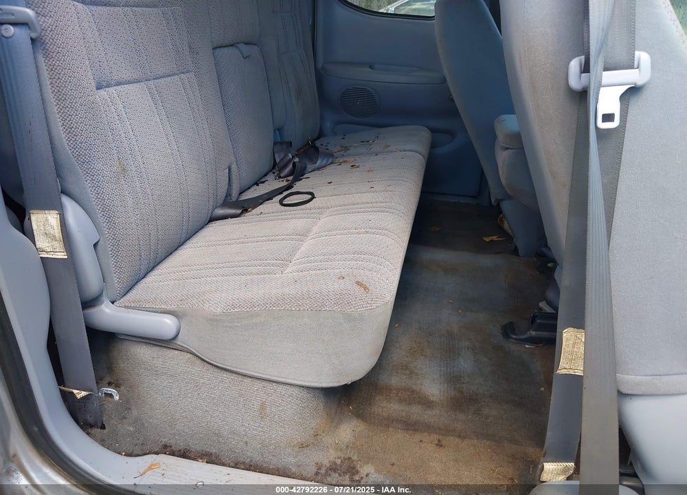 2002 TOYOTA TUNDRA SR5 V8 VIN: 5TBRT34172S285551