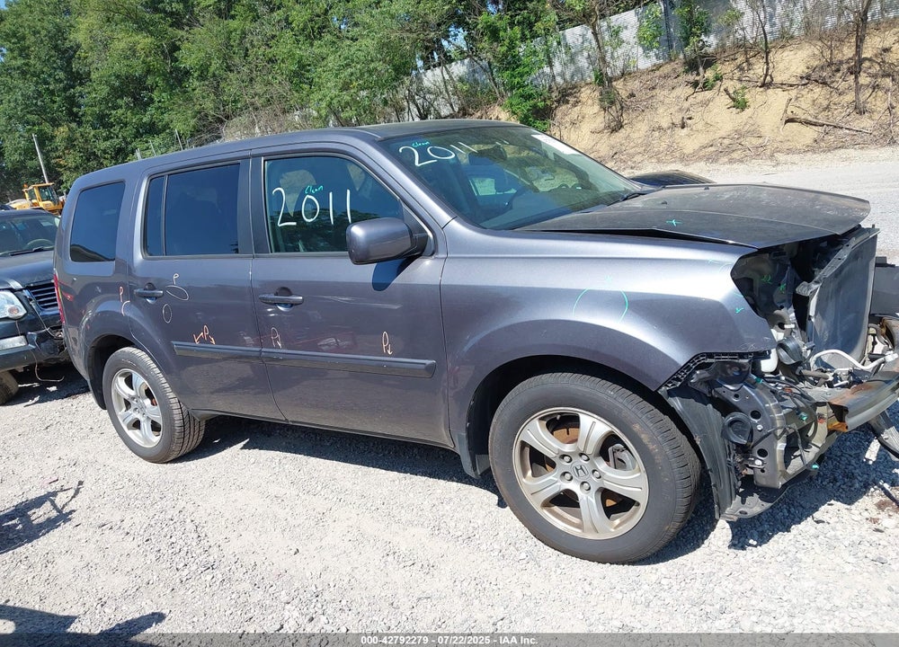 2015 HONDA PILOT VIN: 5FNYF4H50FB032076