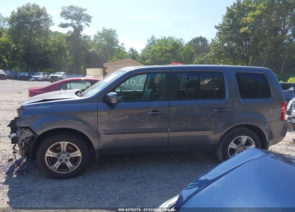 2015 HONDA PILOT VIN: 5FNYF4H50FB032076