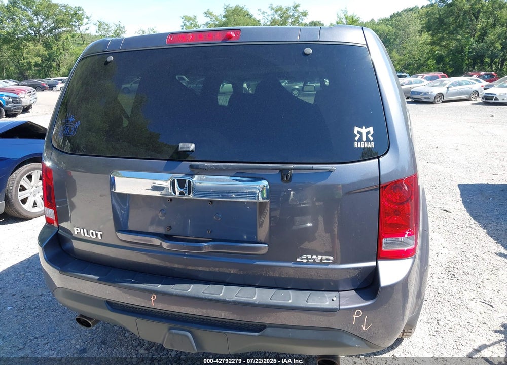 2015 HONDA PILOT VIN: 5FNYF4H50FB032076