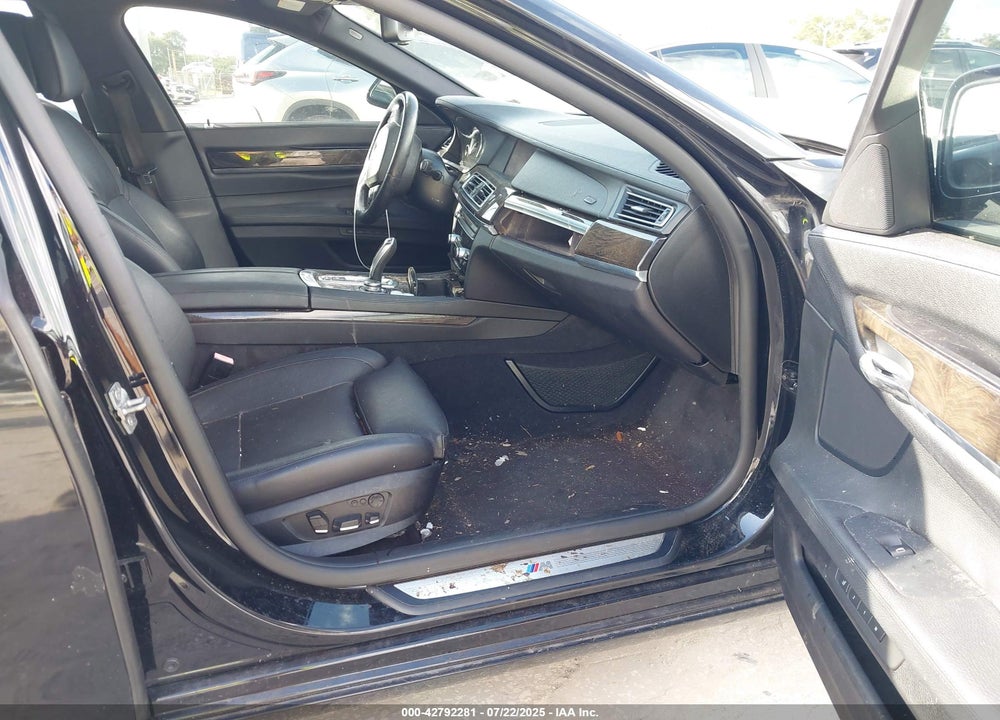 2012 BMW 7 SERIES VIN: WBAKB4C57CC576203