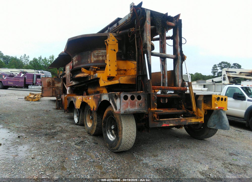 2018 VERMEER TG7000 TUB GRINDER VIN: 1VRY46365J1001053