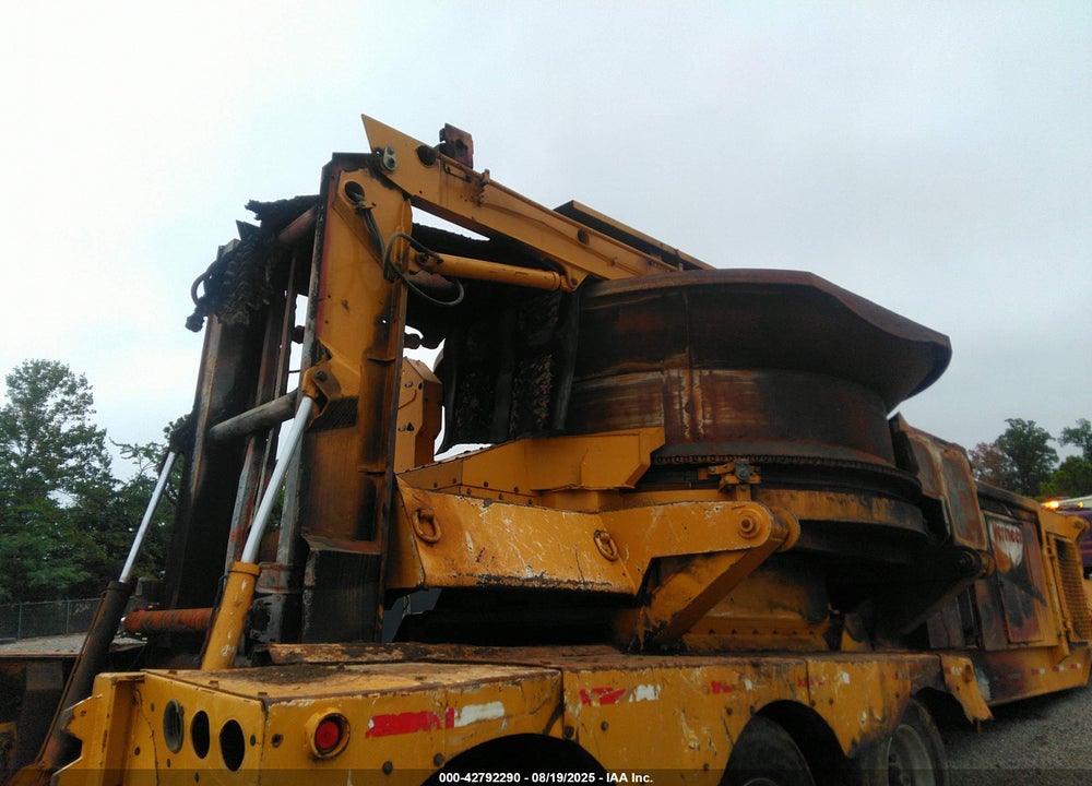 2018 VERMEER TG7000 TUB GRINDER VIN: 1VRY46365J1001053