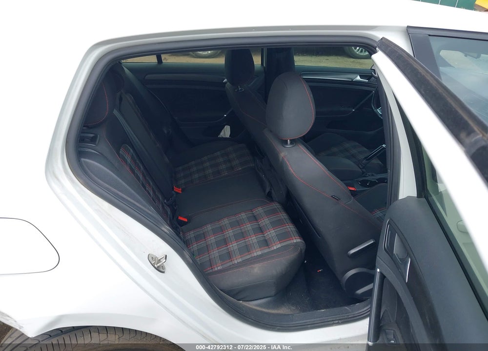 2018 VOLKSWAGEN GOLF VIN: 3VW547AU7JM253767