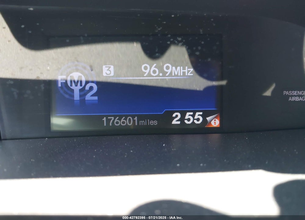 2012 HONDA CIVIC VIN: 2HGFB2F58CH593949