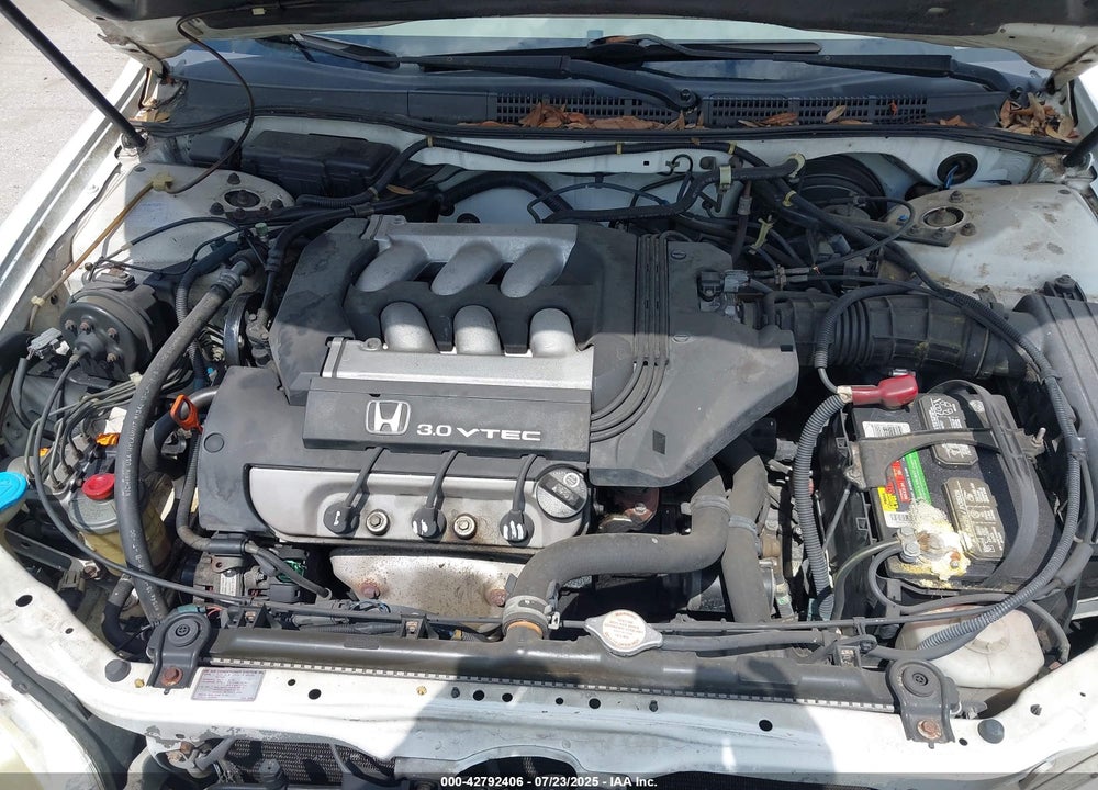 1998 HONDA ACCORD EX V6 VIN: 1HGCG1650WA042304