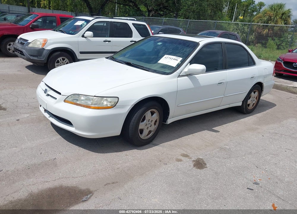 1998 HONDA ACCORD EX V6 VIN: 1HGCG1650WA042304