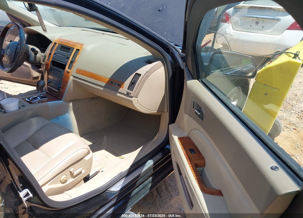 2007 CADILLAC STS VIN: 1G6DW677970132287