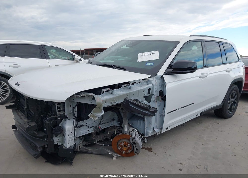2025 JEEP GRAND CHEROKEE VIN: 1C4RJGAG0SC266712