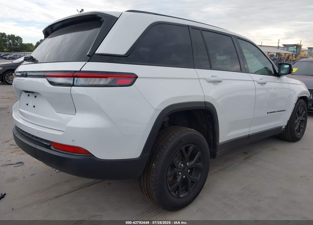 2025 JEEP GRAND CHEROKEE VIN: 1C4RJGAG0SC266712