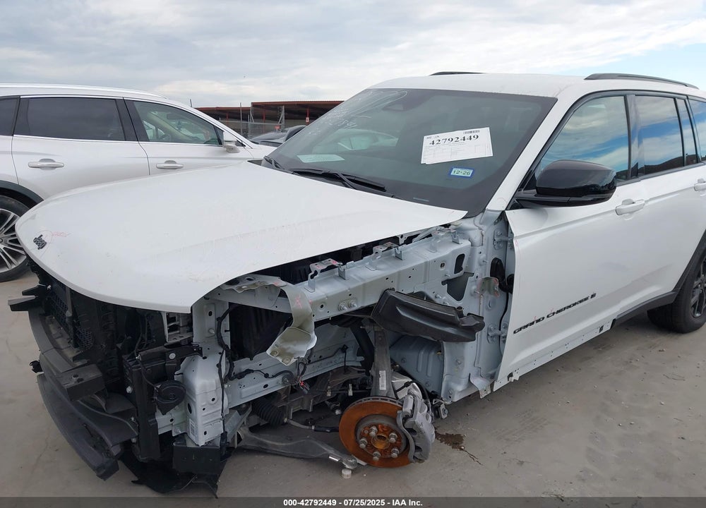2025 JEEP GRAND CHEROKEE VIN: 1C4RJGAG0SC266712