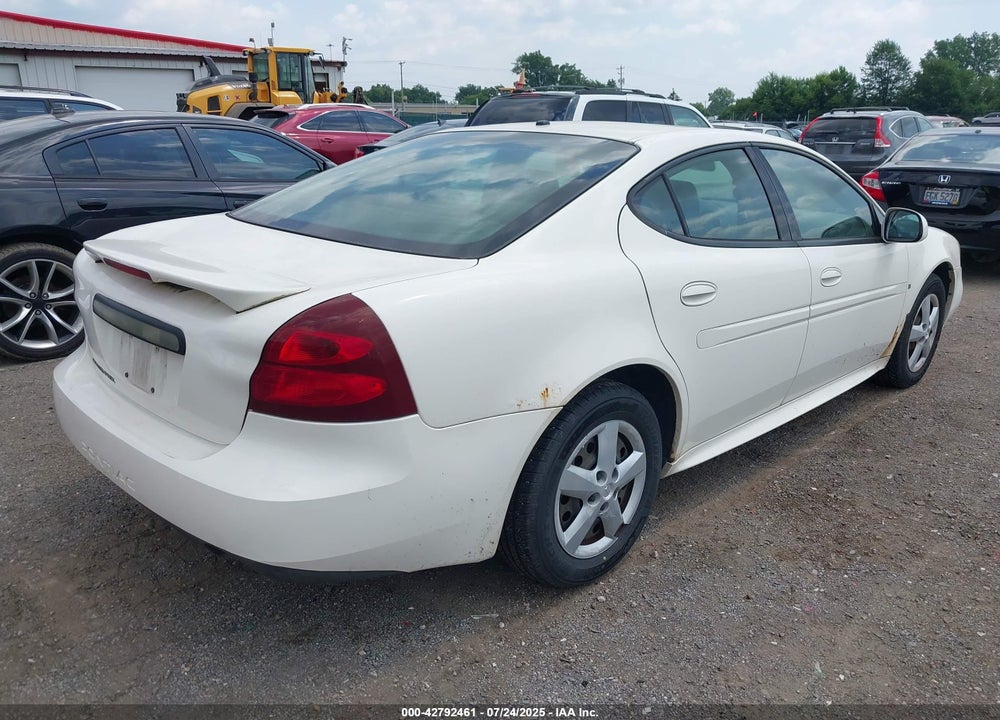 2007 PONTIAC GRAND PRIX VIN: 2G2WP552971211231