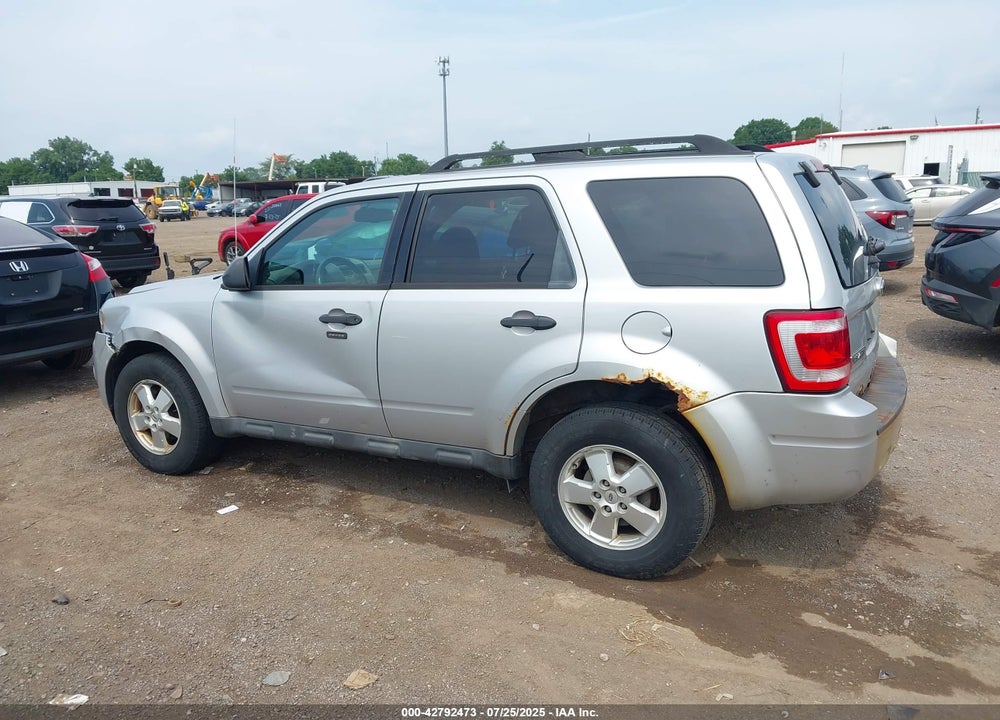 2011 FORD ESCAPE VIN: 1FMCU0D79BKB12064