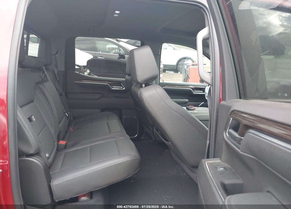 2025 CHEVROLET SILVERADO 1500 4WD SHORT BED RST VIN: 1GCUKEED2SZ104458