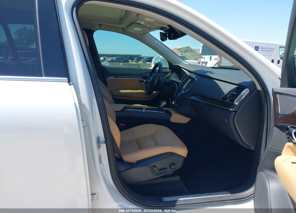 2016 VOLVO XC90 VIN: YV4A22PK1G1075387