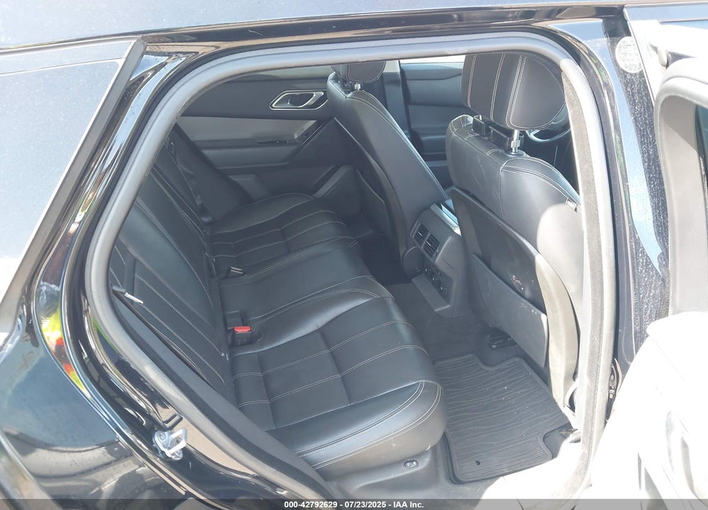 2018 LAND ROVER RANGE ROVER VELAR VIN: SALYB2RV1JA733346