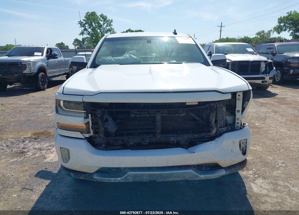 2018 CHEVROLET SILVERADO 1500 VIN: 3GCUKREC4JG522372